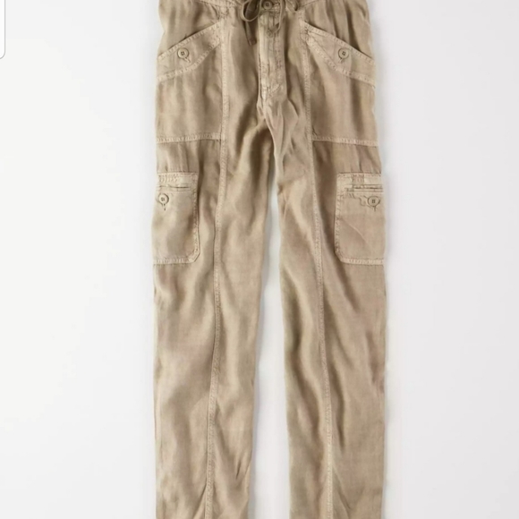 American eagle cargo high  rise pants size 8us - Picture 2 of 8